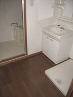 ウィンザーパレス　Ａ　201号